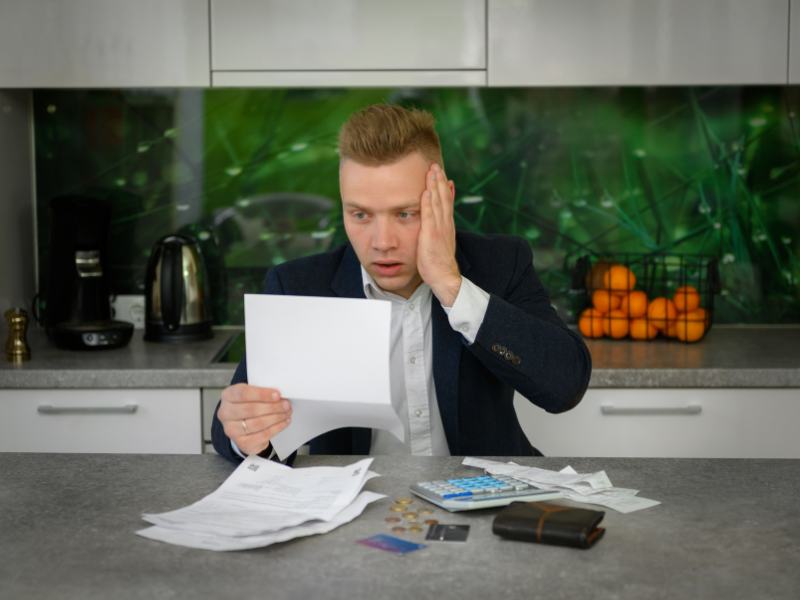 Confidential waste disposal